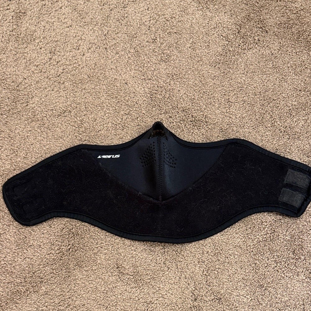 Seirus Innovatio Black Neoprene Face Covering with Lime Logo